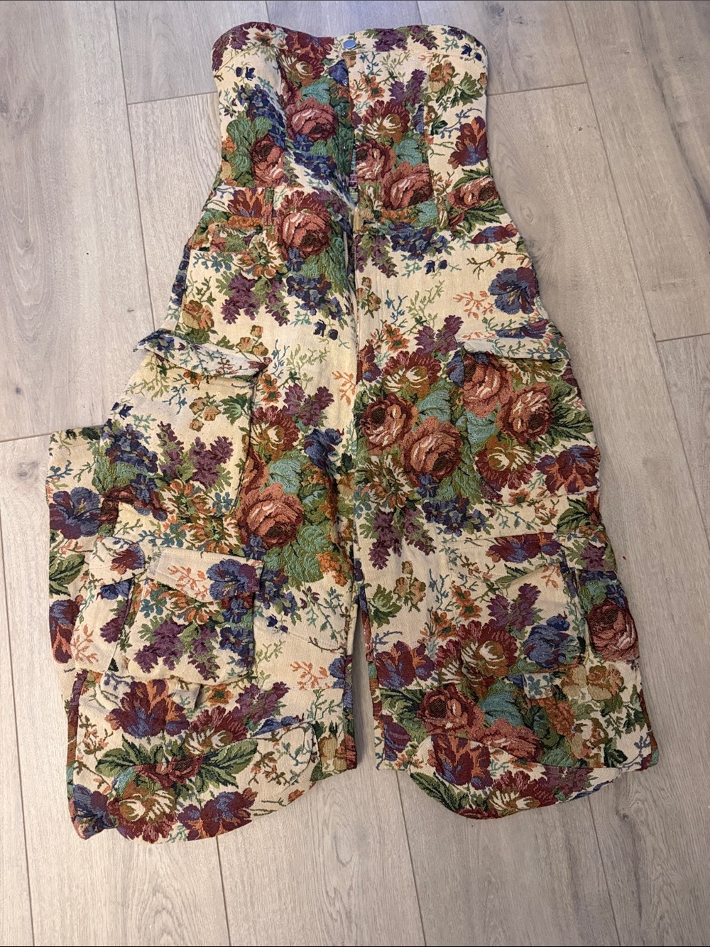AKIRA Floral brocade / Tapestry strapless romper